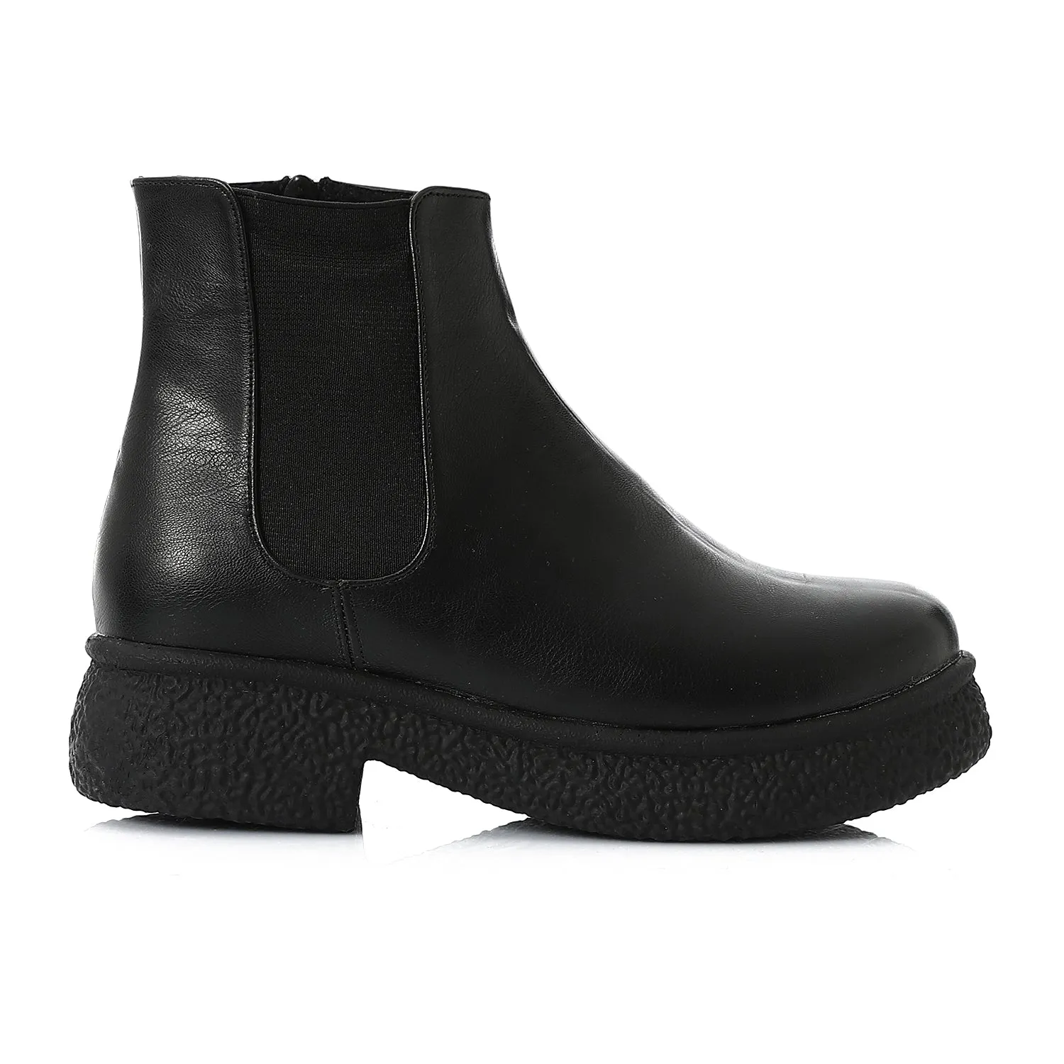 Adjust chunky Chelsea boots in black