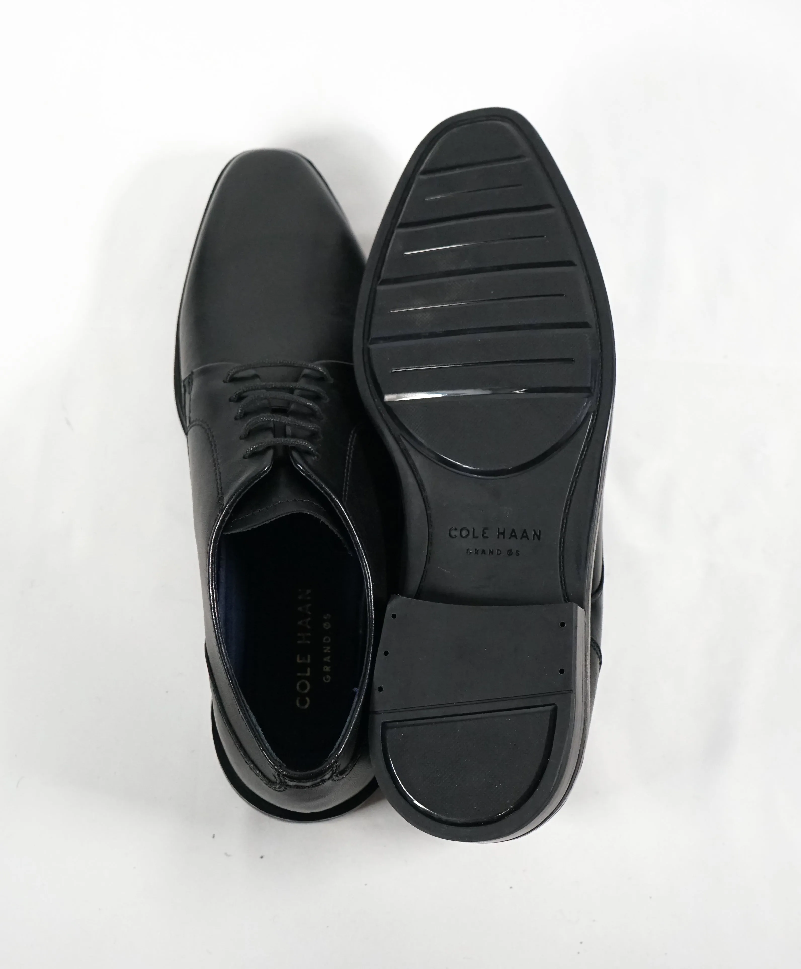 COLE HAAN - Air Grand OS Sleek Black Oxfords Padde Insole - 8.5