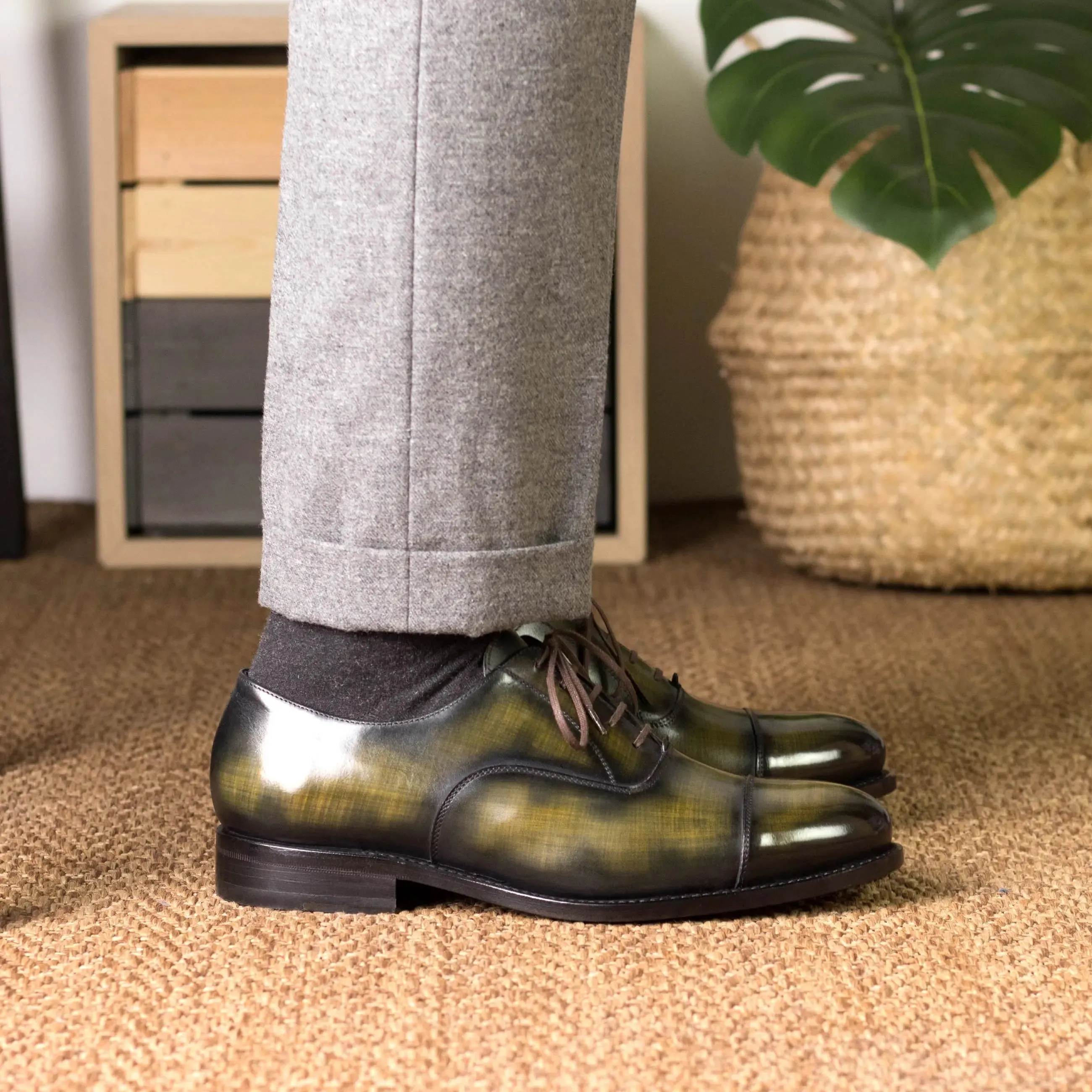 DapperFam Rafael in Khaki Men's Hand-Painted Patina Oxford