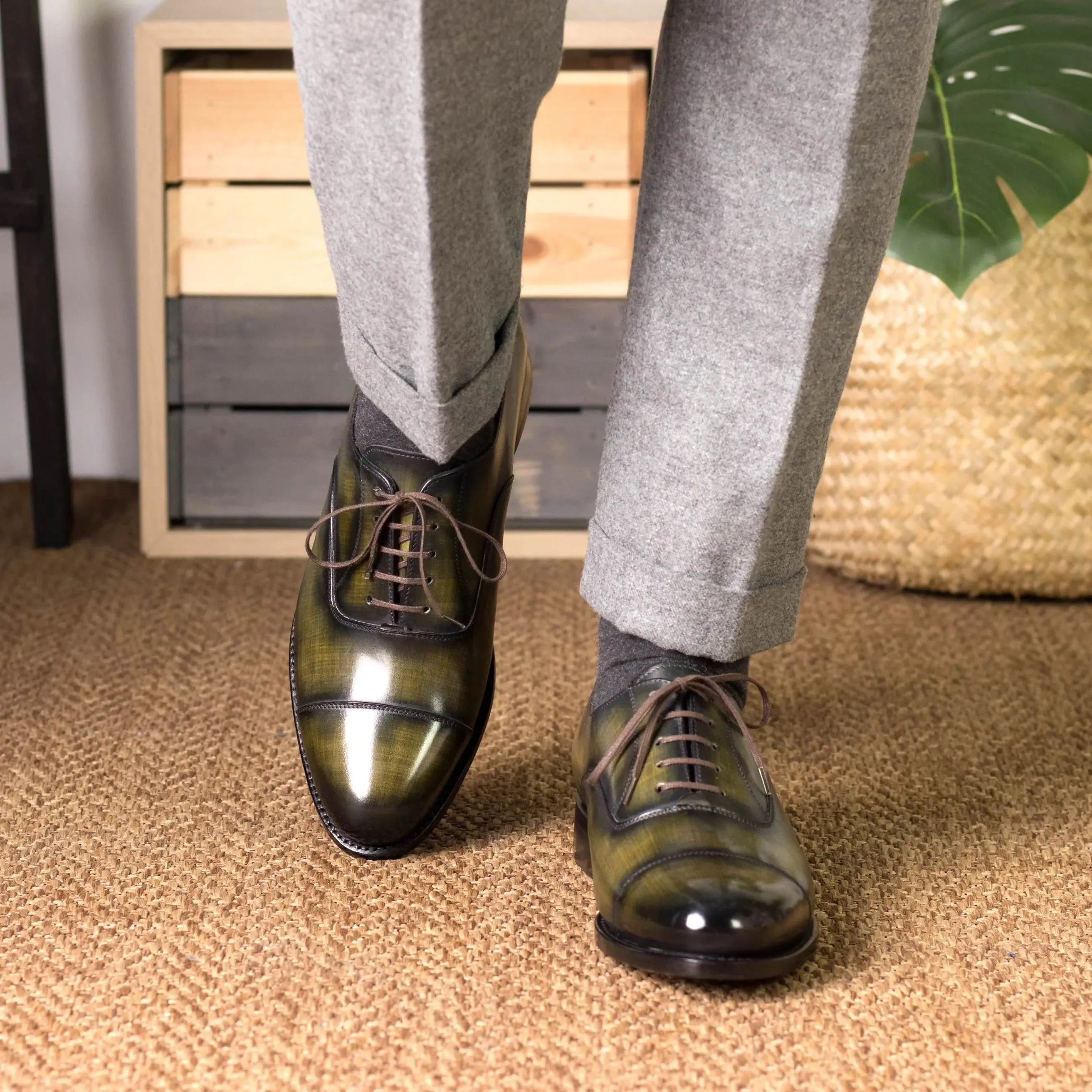 DapperFam Rafael in Khaki Men's Hand-Painted Patina Oxford