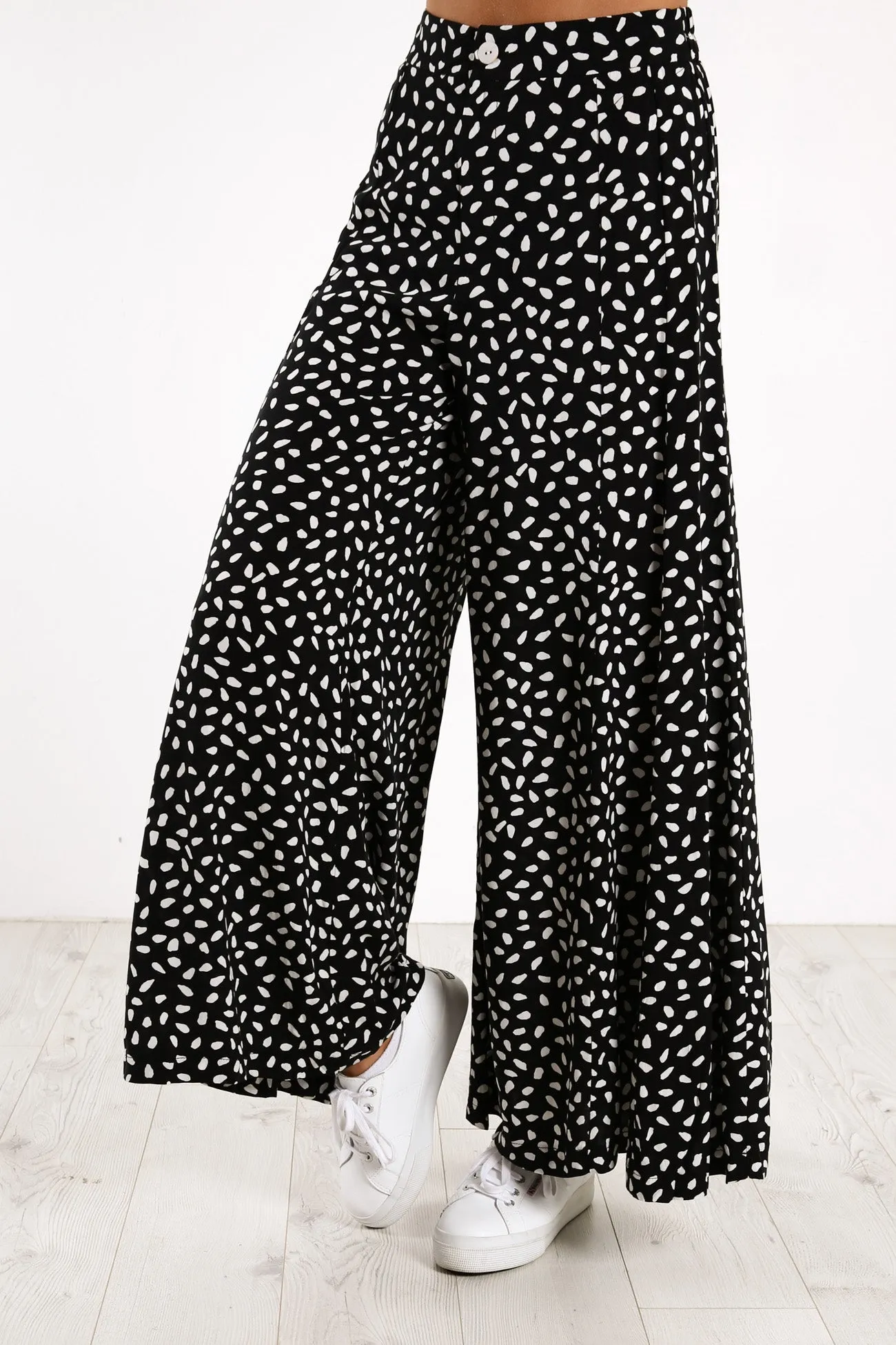 Romancing Pant Black White