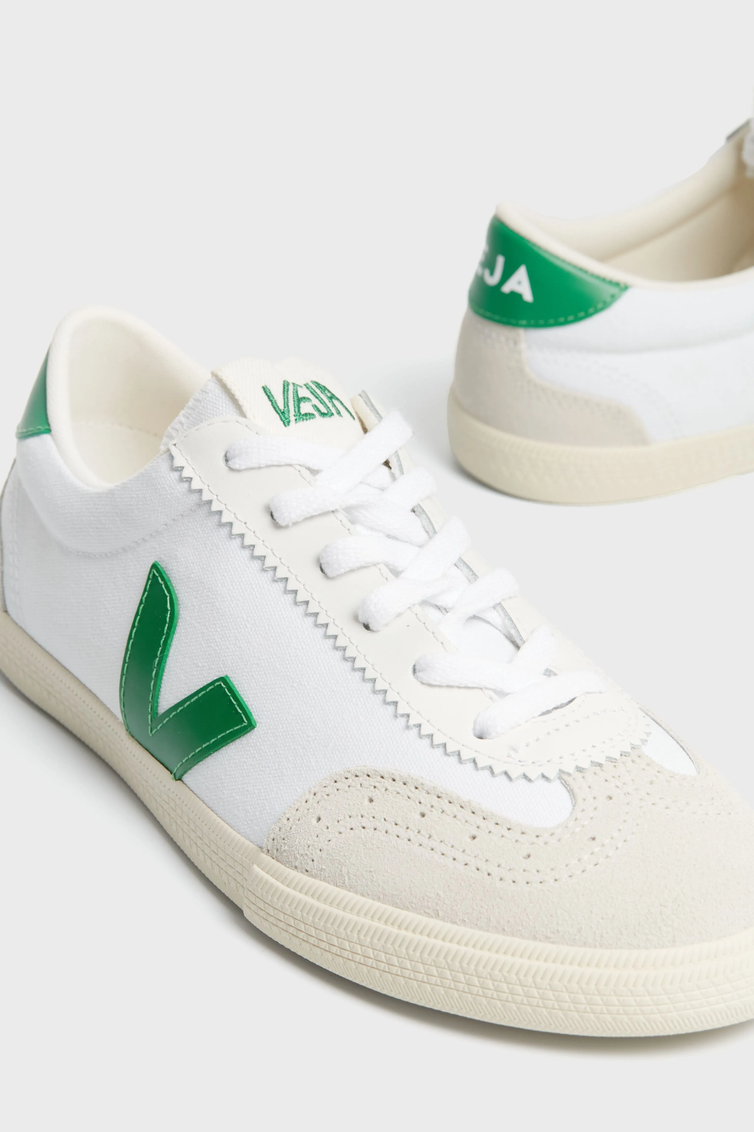 White Emeraude Volley Sneakers